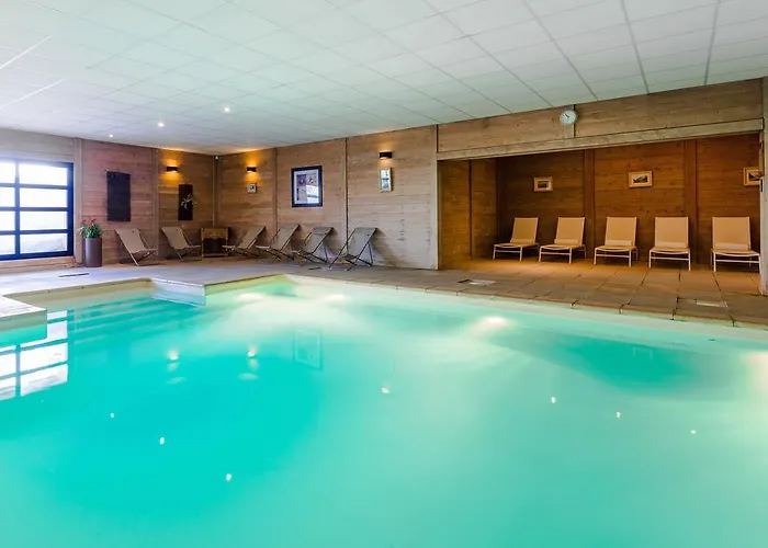 Otel Les De Rosael - 3*