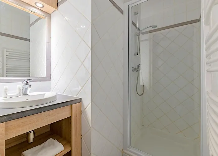 Otel Les De Rosael -